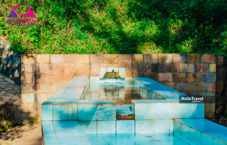 Source du Nile et Pyramide-18